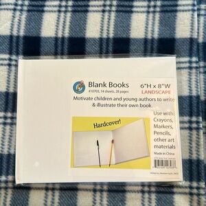 LEAVING CLOSET! NWT blank hard cover book. 6x 8” LANDSCAPE w/14 sheets/28 pages.